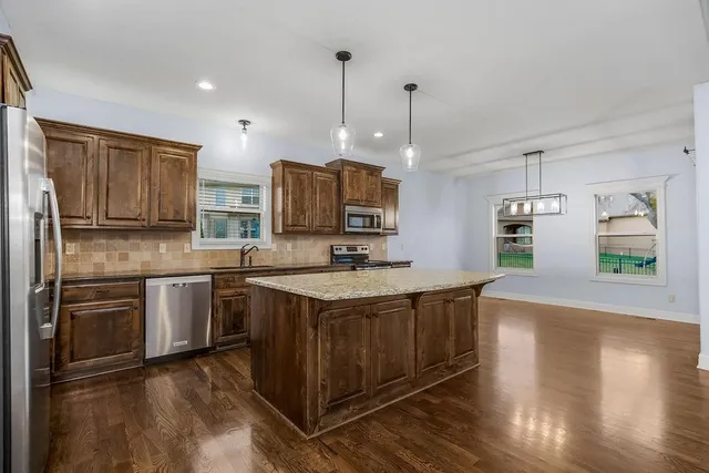 $600,000 | 4552 Northeast Park Ridge Avenue, Lee's Summit, MO 64064