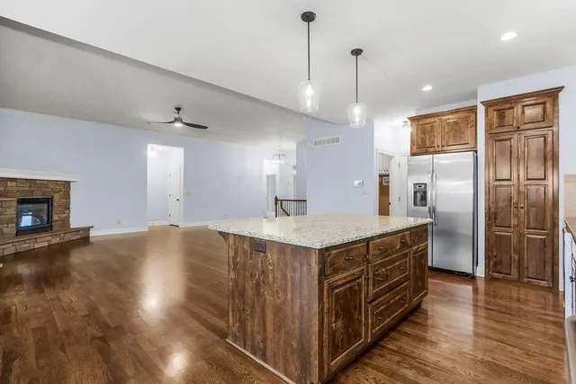 $600,000 | 4552 Northeast Park Ridge Avenue, Lee's Summit, MO 64064