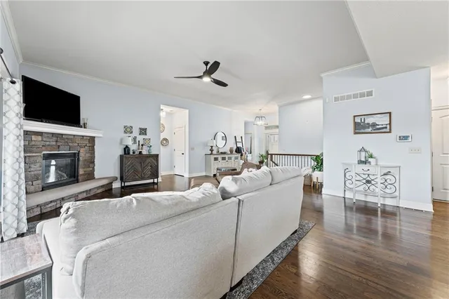 $625,000 | 4552 Northeast Park Ridge Avenue, Lee's Summit, MO 64064