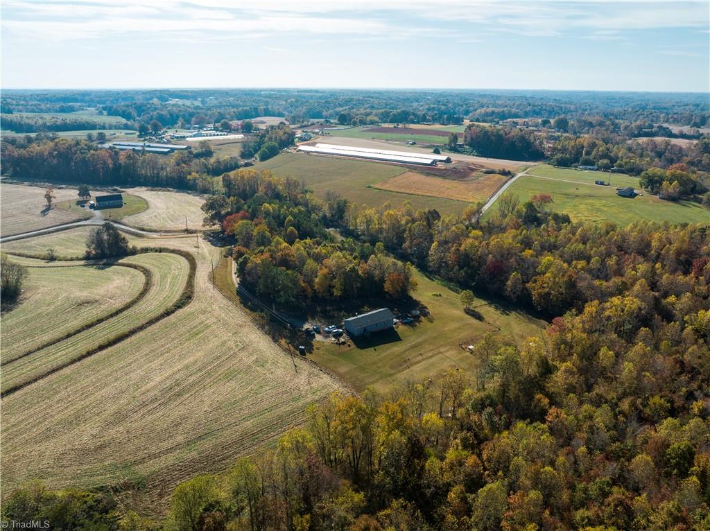 3311 Cummings Road Boonville, NC 27011 - Photo 8 of 34
