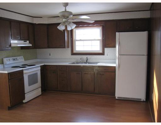 54 Homer Street Newport, RI 02840 - Photo 2 of 3 Kitchen.