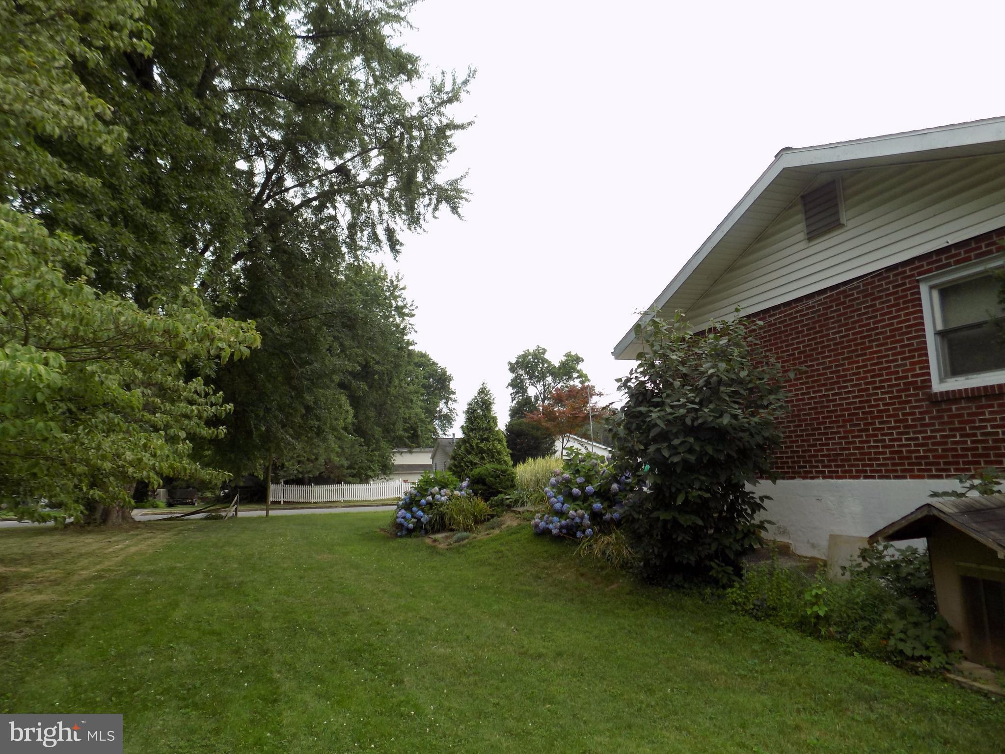 203 North Locust Street Lititz, PA 17543 - Photo 11 of 39 Gallery Image 11