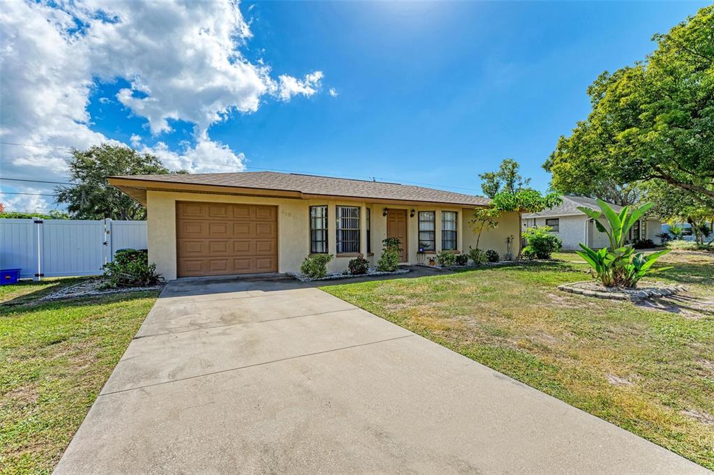 415 Terrapin Road Venice, FL 34293 - Photo 2 of 33