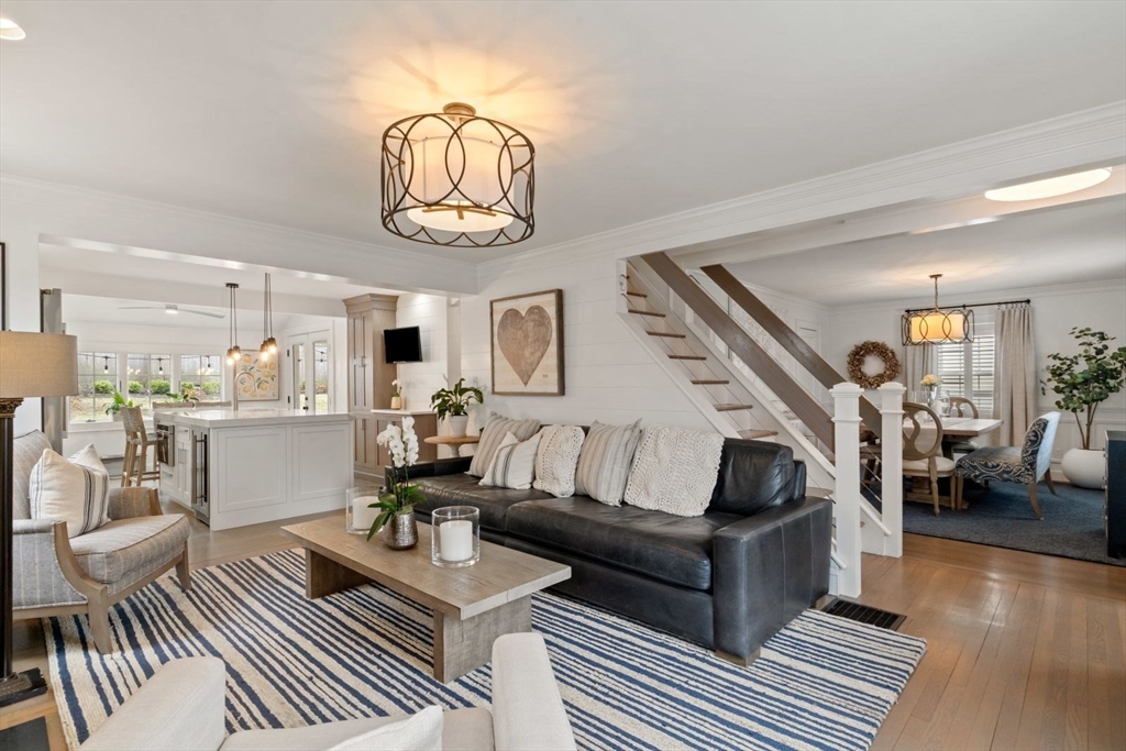 194 Merrymount Road Quincy, MA 02169 - Photo 4 of 32 a living room with furniture and a wooden floor