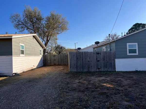 $195,000 | 510 Avenue G, Shallowater, TX 79363