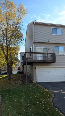 $2,495 | 28764 Pondview Drive, Unit 28764, Lakemoor, IL 60051