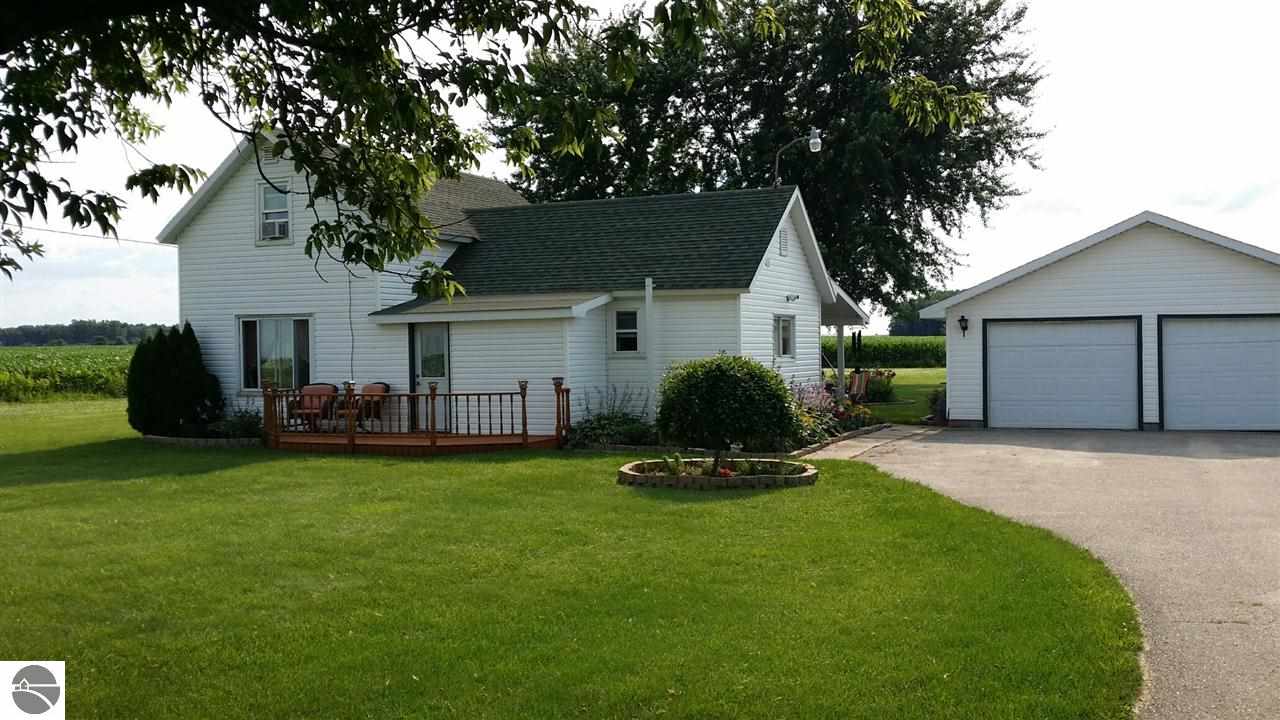 6748 South Loomis Road Shepherd, MI 48883 - Photo 15 of 15 1788133-14.JPG