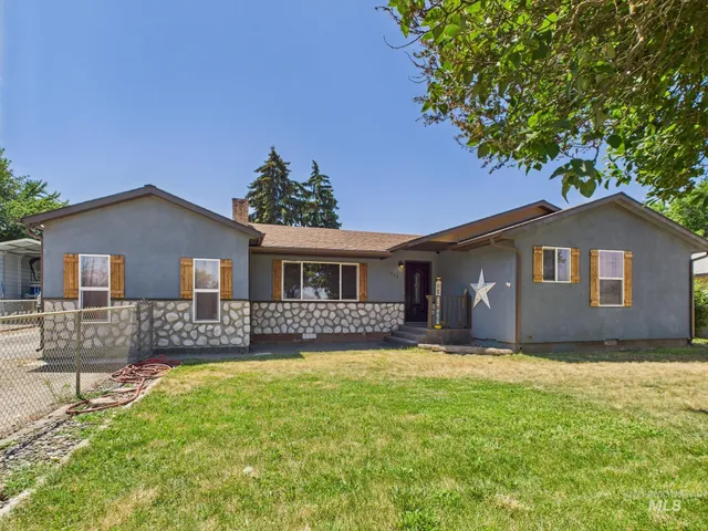 $399,900 | 1428 Bryden Avenue, Lewiston, ID 83501