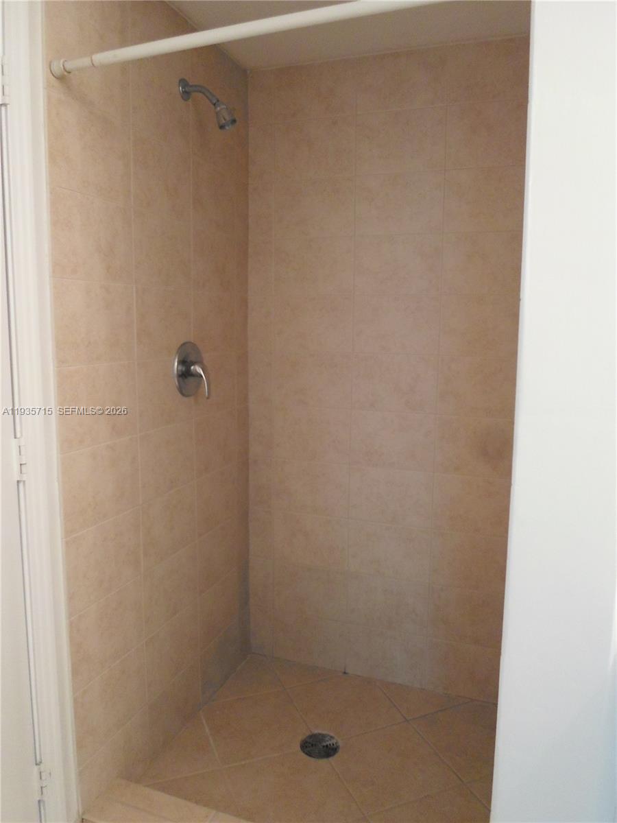 9066 Southwest 73rd Court, Unit 1910 Miami, FL 33156 - Photo 21 of 43 Shower bathroom