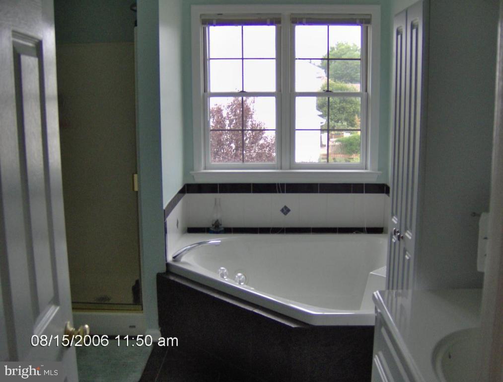 11 Village Drive Lititz, PA 17543 - Photo 10 of 10 Gallery Image 10