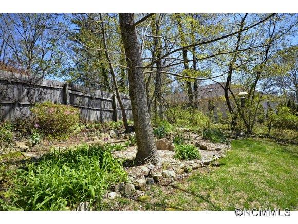 84 Allen Paul Road Hendersonville, NC 28791 - Photo 21 of 24 Gallery Image 21