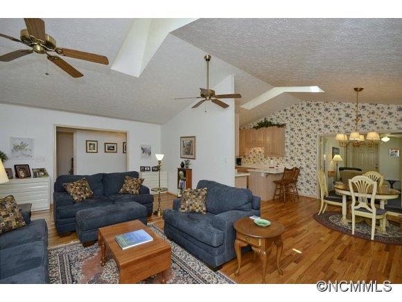 84 Allen Paul Road Hendersonville, NC 28791 - Photo 5 of 24 Gallery Image 5