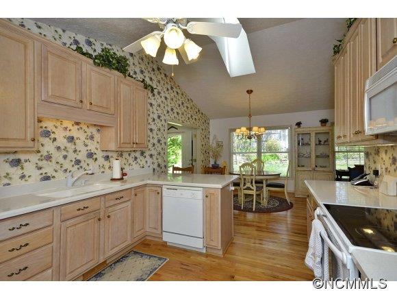 84 Allen Paul Road Hendersonville, NC 28791 - Photo 10 of 24 Gallery Image 10