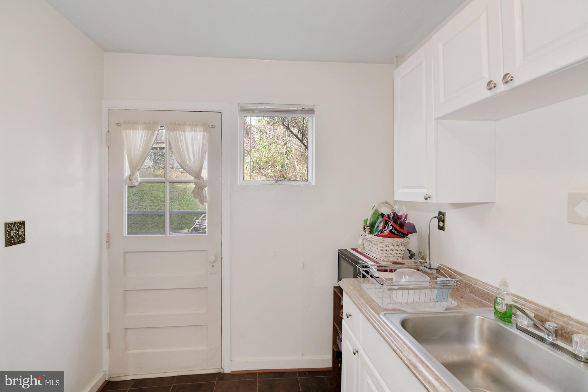 12120 Bluhill Road Silver Spring, MD 20902 - Photo 12 of 26