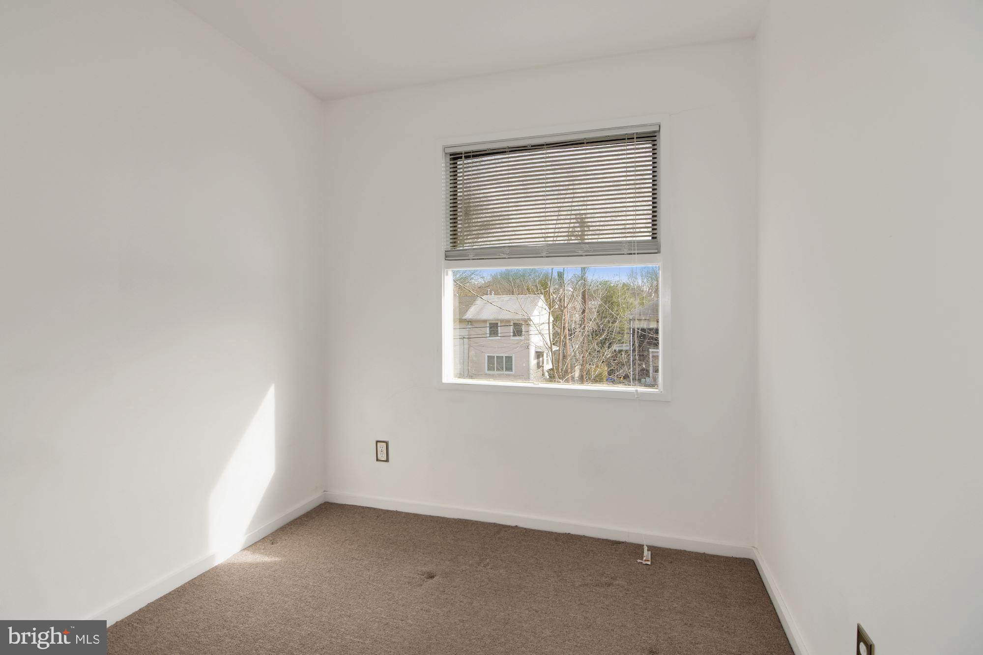 12120 Bluhill Road Silver Spring, MD 20902 - Photo 19 of 26