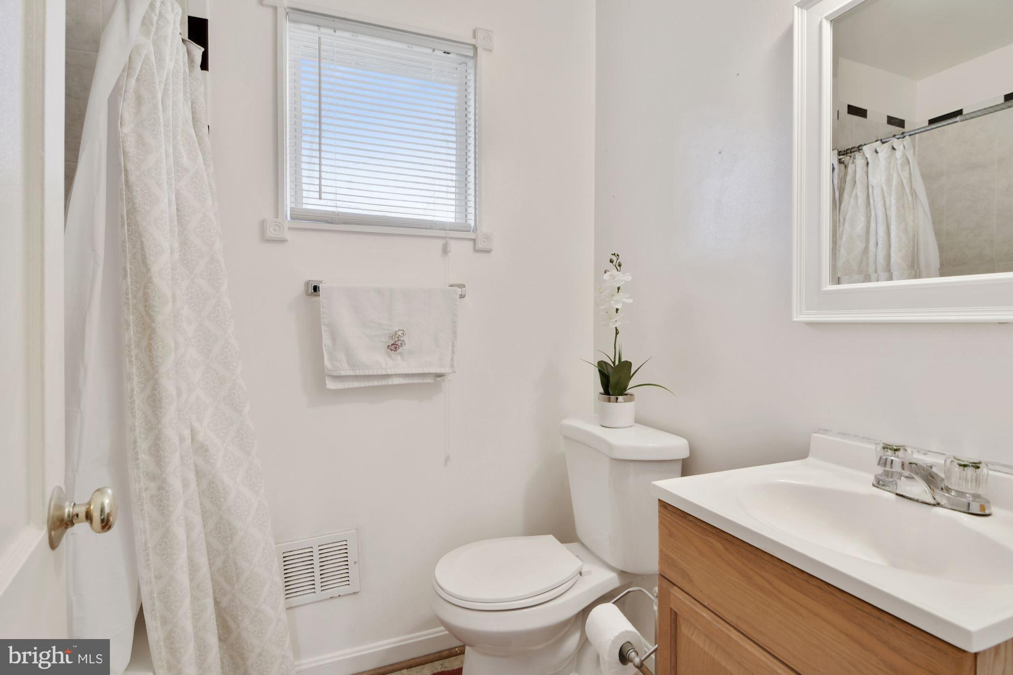 12120 Bluhill Road Silver Spring, MD 20902 - Photo 21 of 26