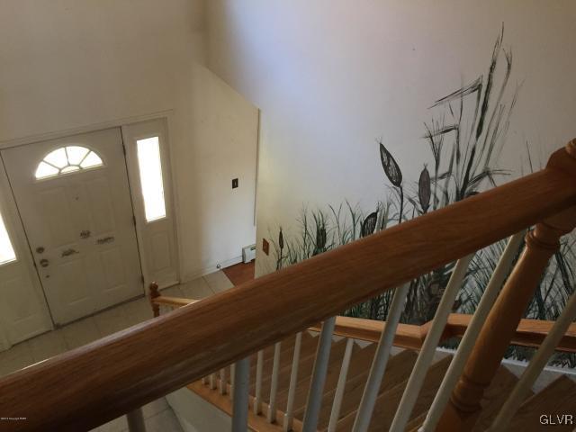 5644 Neola Road Stroudsburg, PA 18360 - Photo 10 of 24 a view of balcony