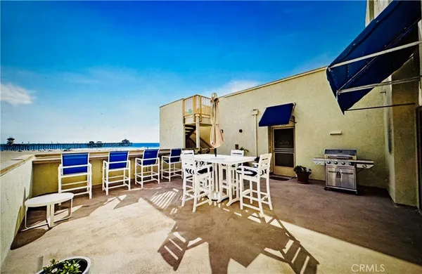$8,500 | 711 Pacific Coast Highway, Unit 330, Huntington Beach, CA 92648