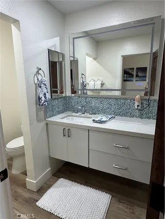 $8,500 | 711 Pacific Coast Highway, Unit 330, Huntington Beach, CA 92648
