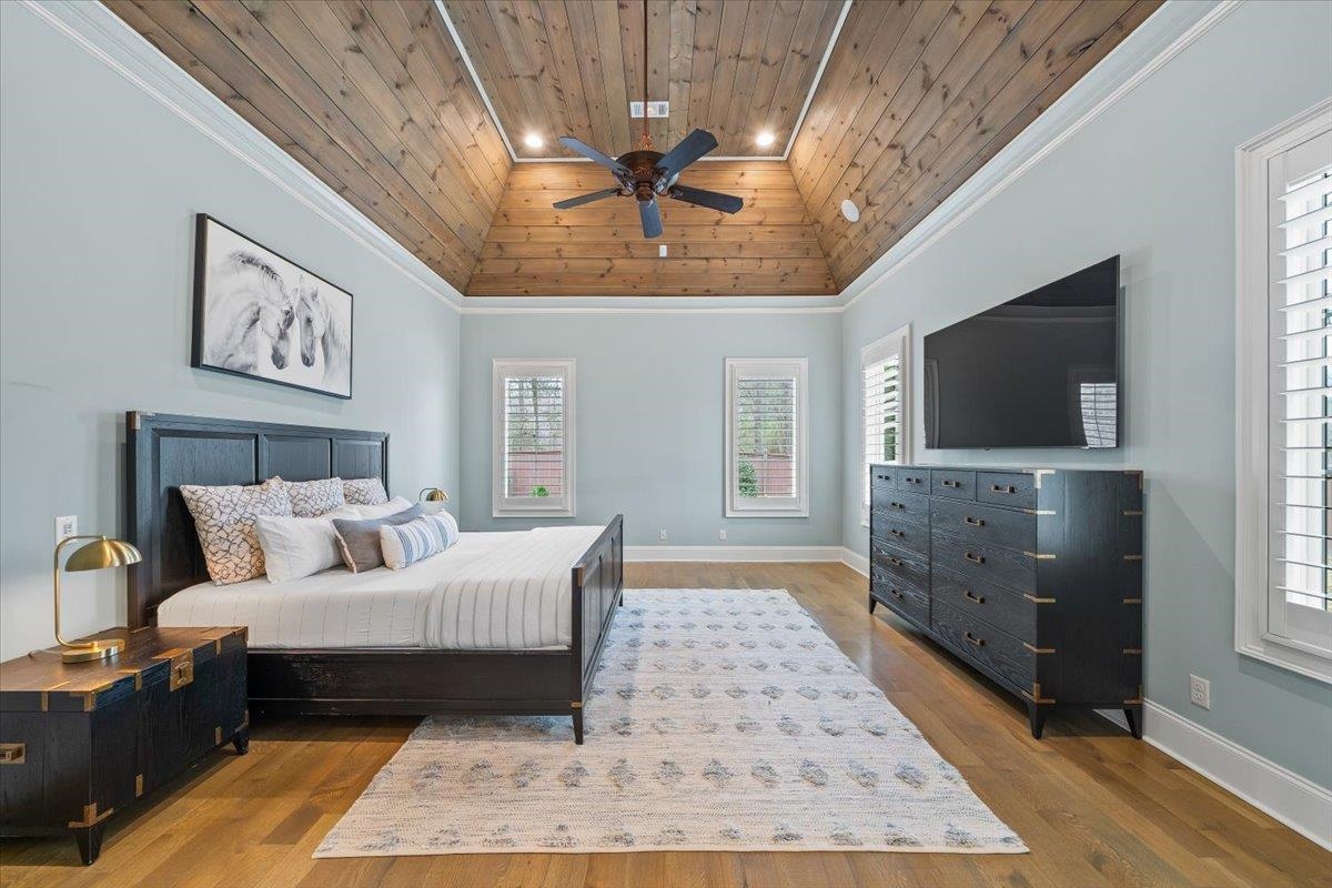 547 Lambs Brook Lane Collierville, TN 38017 - Photo 19 of 40 a living room with furniture and a flat screen tv