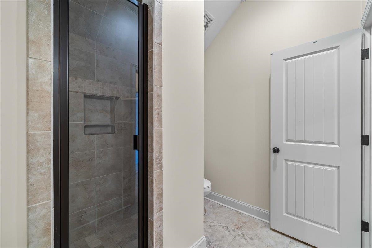 547 Lambs Brook Lane Collierville, TN 38017 - Photo 33 of 40 a view of bathroom with shower