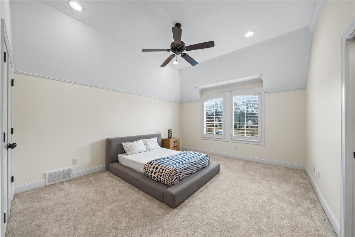 547 Lambs Brook Lane Collierville, TN 38017 - Photo 34 of 40 a living room with a couch