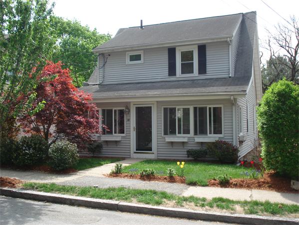19 Edmund Road Arlington, MA 02474 - Photo 1 of 27 Gallery Image 1