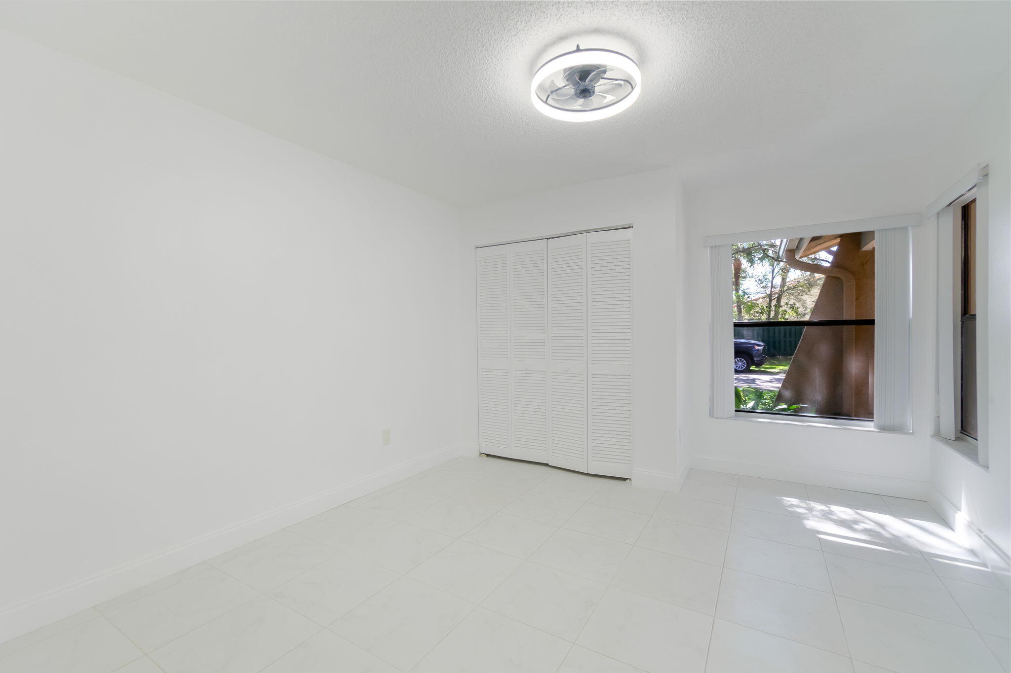 6090 Aloma Lane Boca Raton, FL 33433 - Photo 24 of 31 Guest room