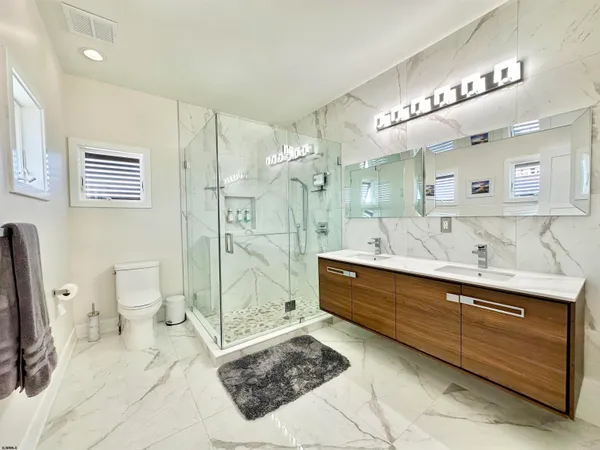 $4,200 | 136 Lincoln Drive, Brigantine, NJ 08203