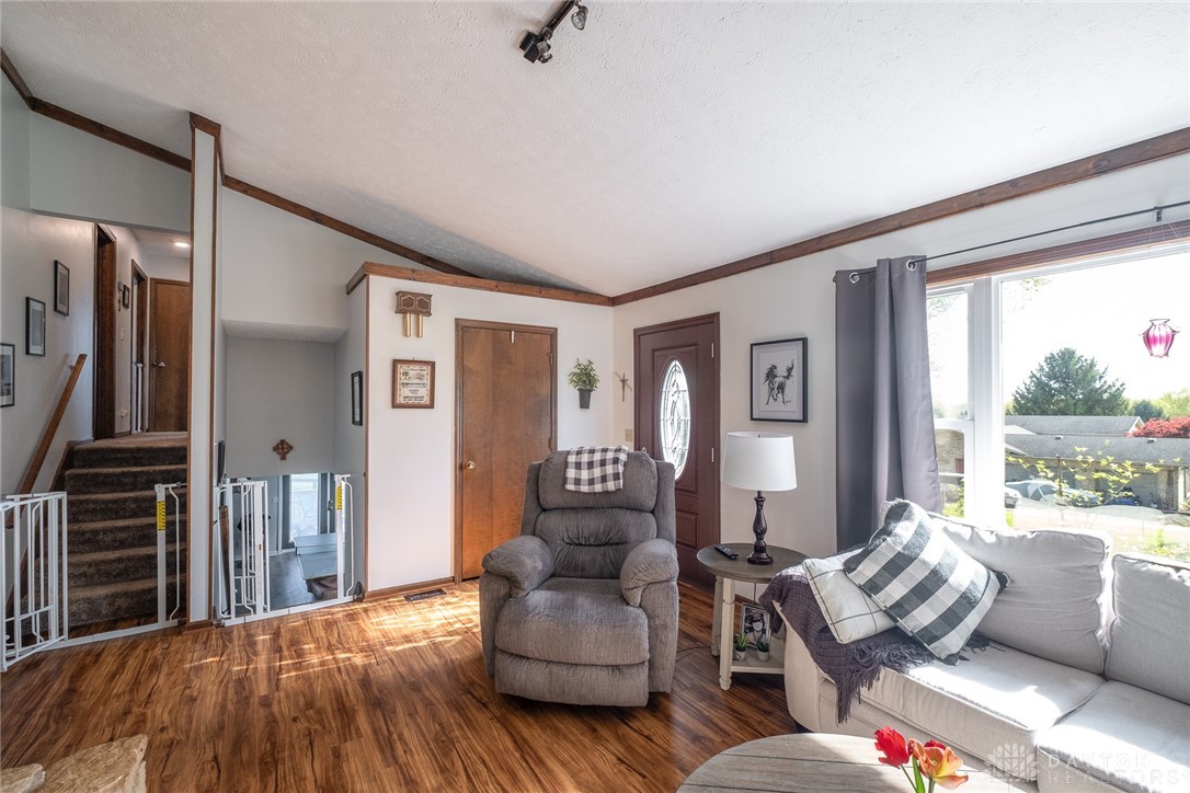 3262 Upper Bellbrook Road Bellbrook, OH 45305 - Photo 4 of 52 Gallery Image 4