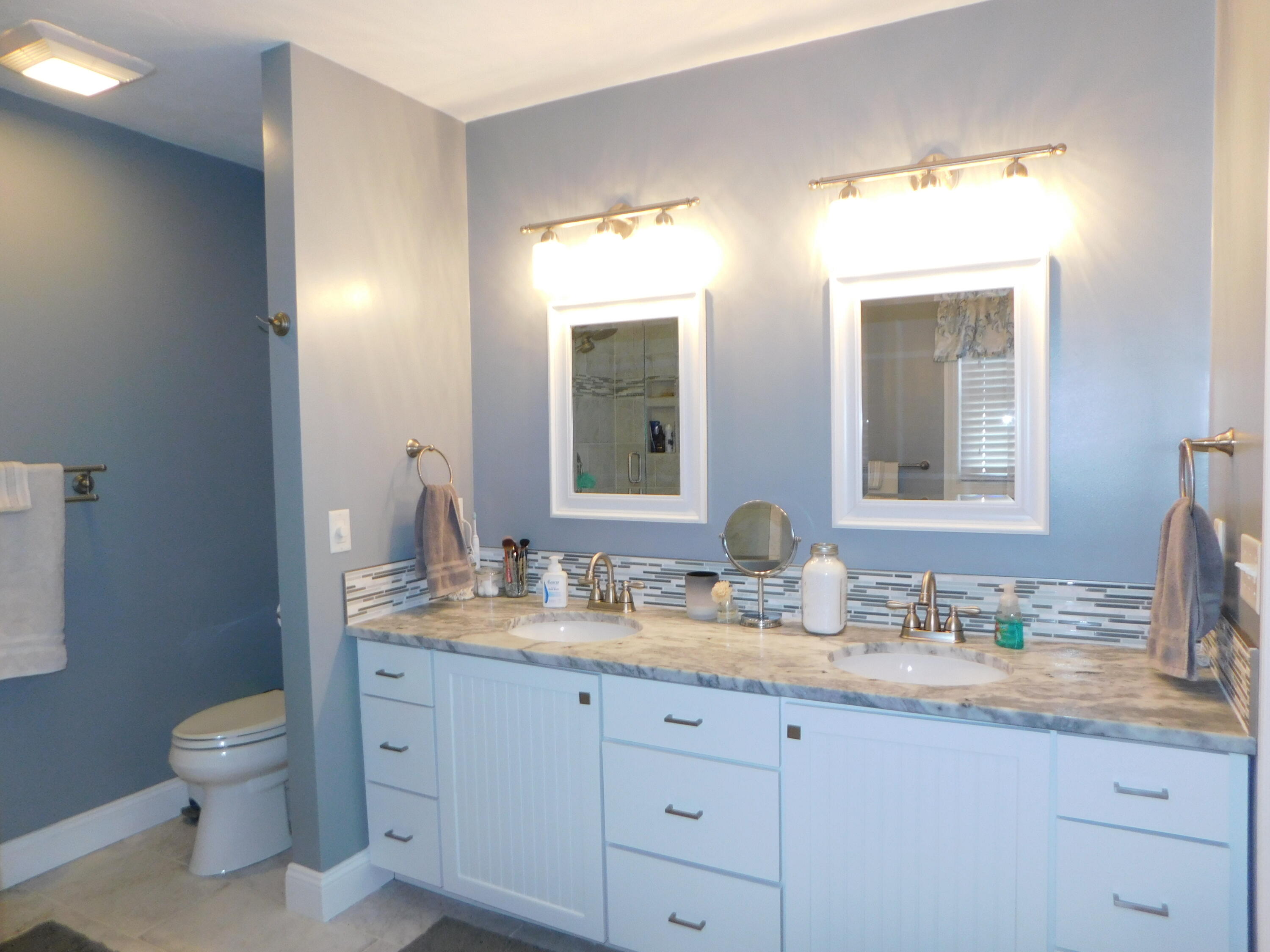 32687 Robin Road Paw Paw, MI 49079 - Photo 12 of 41 Well Appointed Bathroom
