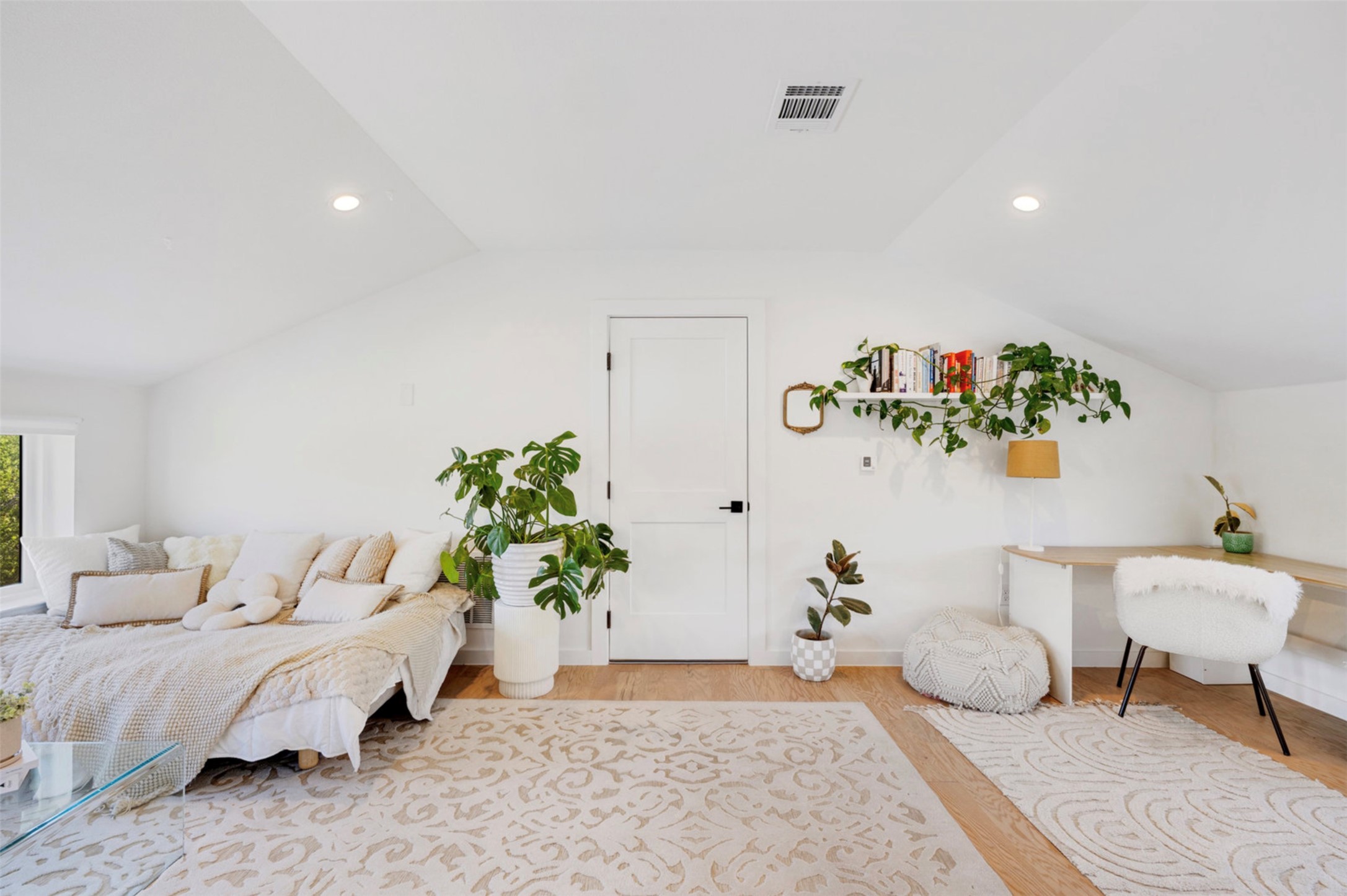 5007 Lott Avenue, Unit 1 Austin, TX 78721 - Photo 12 of 25