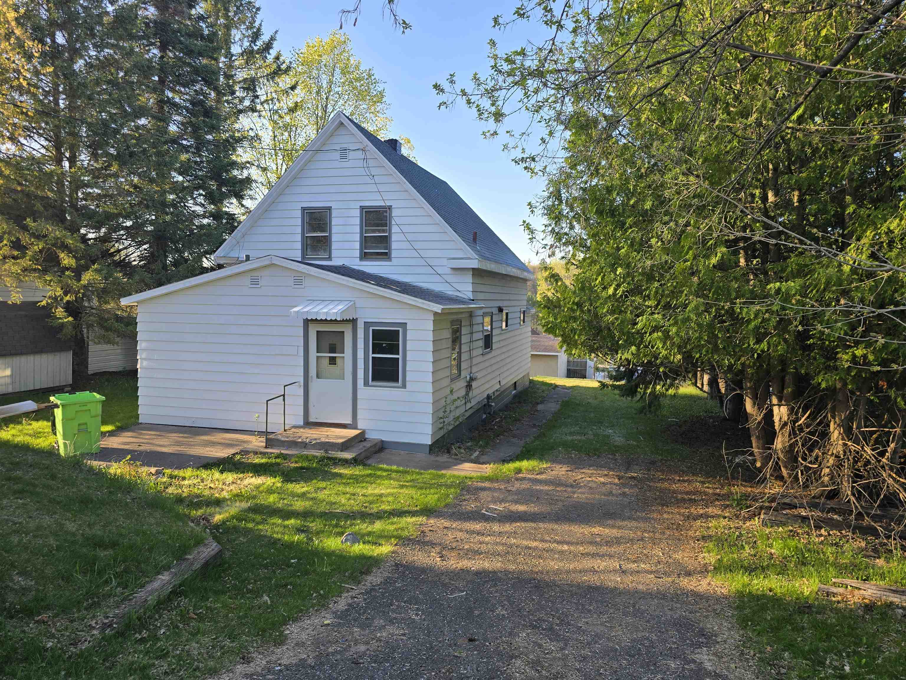 1024 Heights Street Niagara, WI 54151 - Photo 11 of 29