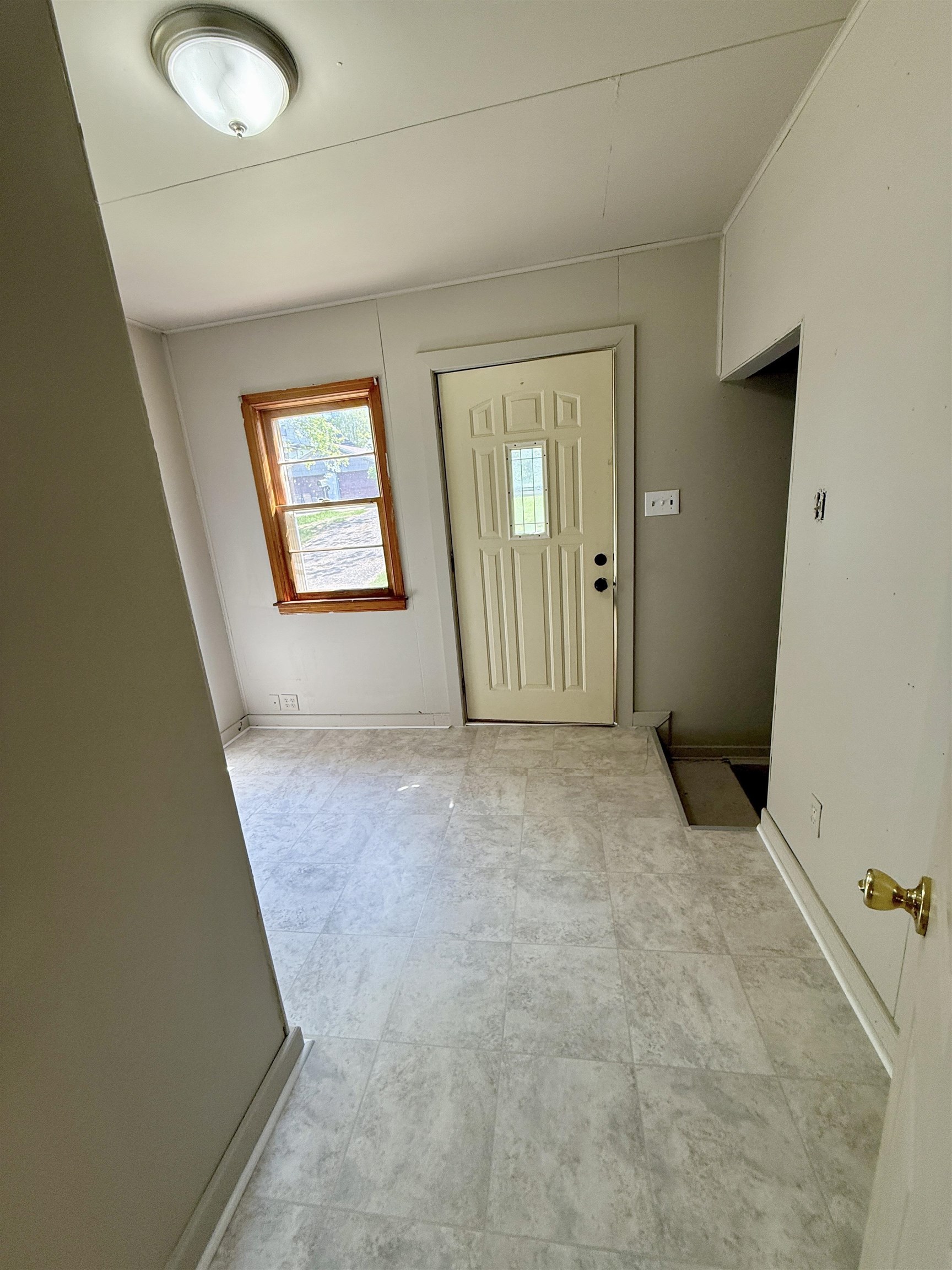 1024 Heights Street Niagara, WI 54151 - Photo 12 of 29