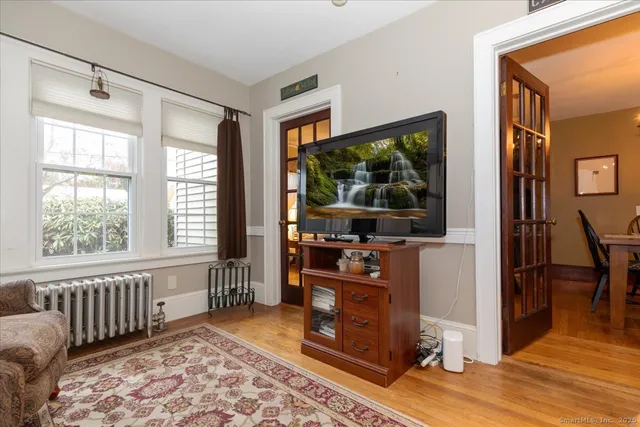 $250,000 | 5 Spier Avenue, Enfield, CT 06082