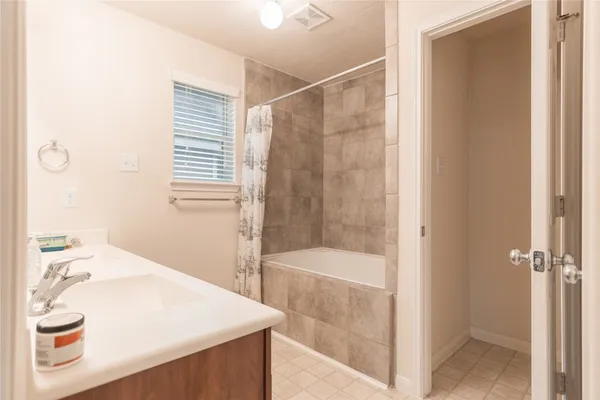 $2,175 | 14623 Roaring Fork Lane, Houston, TX 77095