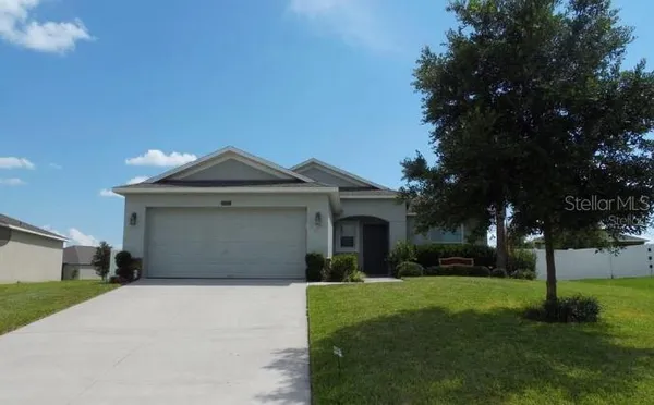 $2,500 | 5727 Rutherford Road, Mount Dora, FL 32757