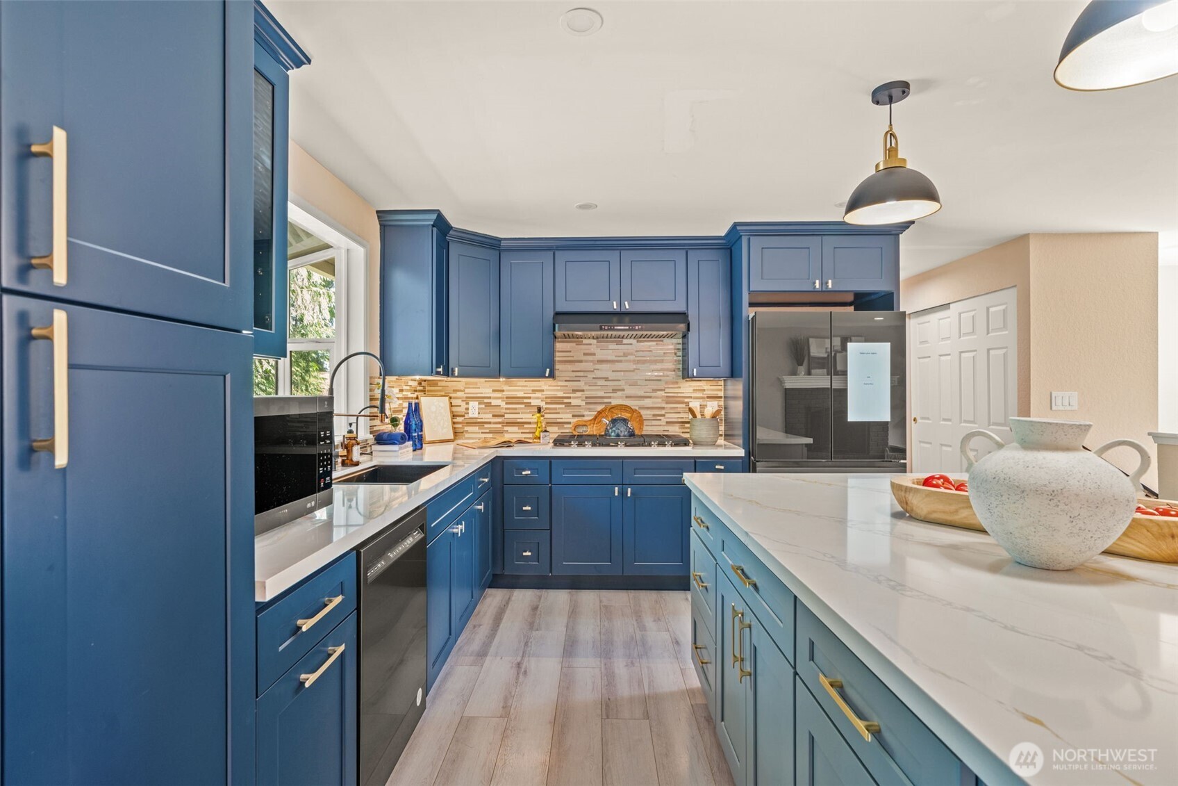 10614 Northeast 149th Street Bothell, WA 98011 - Photo 9 of 28 Gallery Image 9