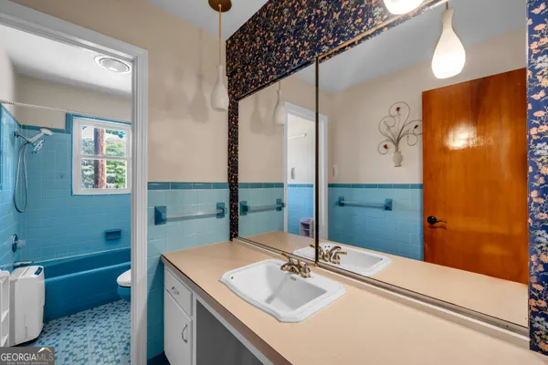 $299,999 | 242 Lake Joy Road, Perry, GA 31069