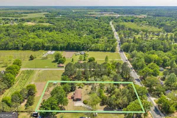 $299,999 | 242 Lake Joy Road, Perry, GA 31069