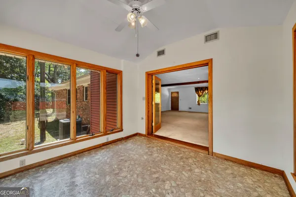 $299,999 | 242 Lake Joy Road, Perry, GA 31069