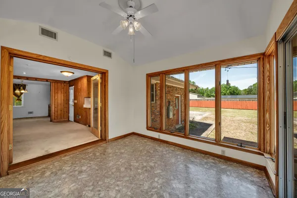 $299,999 | 242 Lake Joy Road, Perry, GA 31069