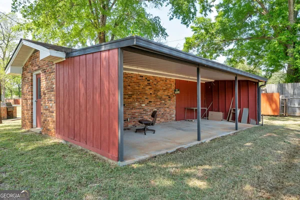 $299,999 | 242 Lake Joy Road, Perry, GA 31069