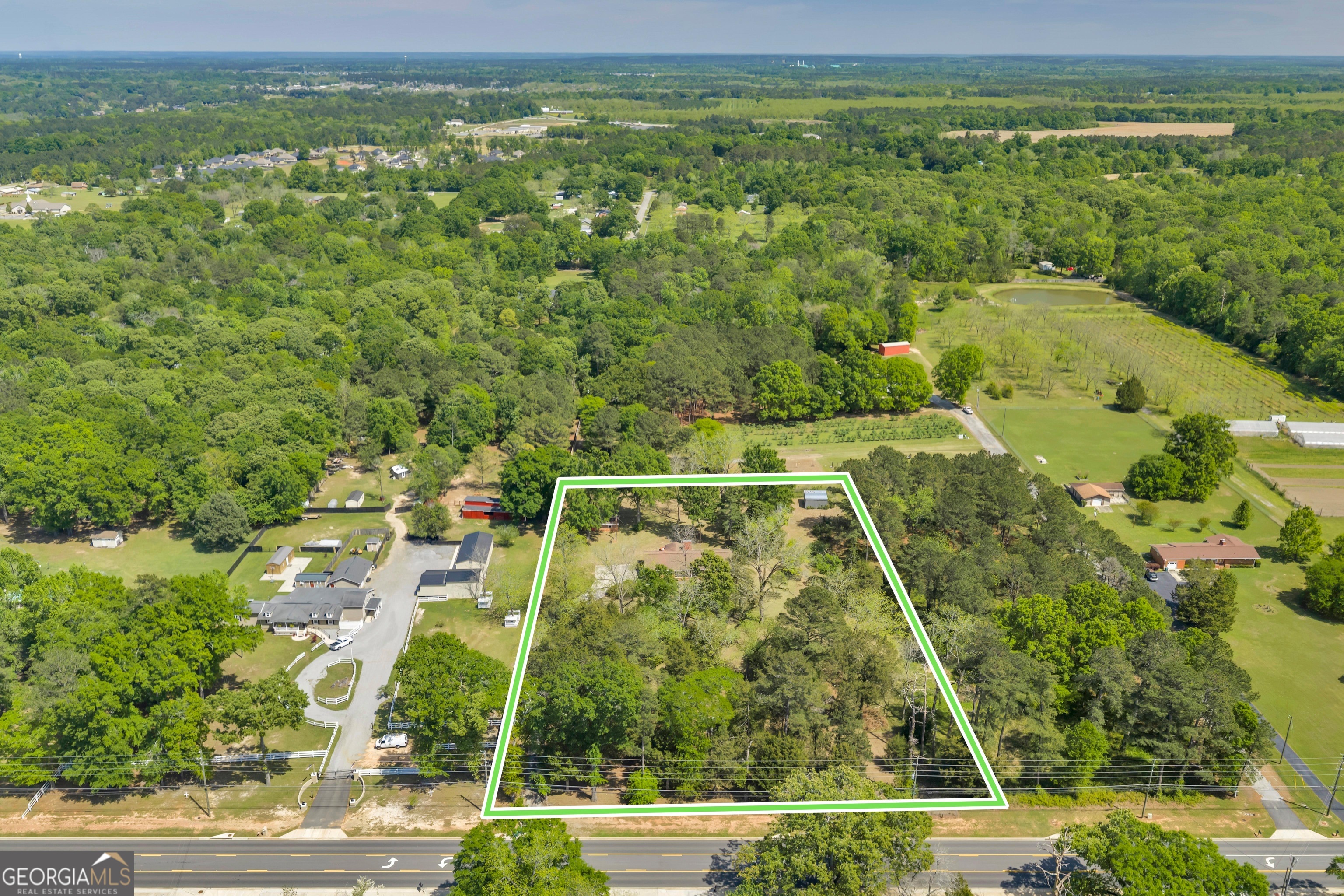 242 Lake Joy Road Perry, GA 31069 - Photo 4 of 74