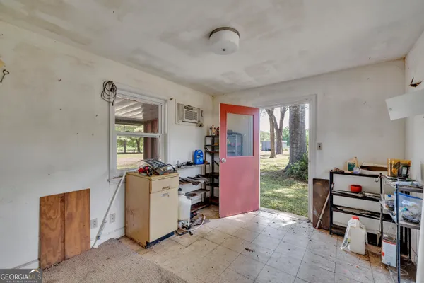 $299,999 | 242 Lake Joy Road, Perry, GA 31069