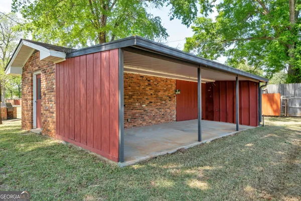 $299,999 | 242 Lake Joy Road, Perry, GA 31069