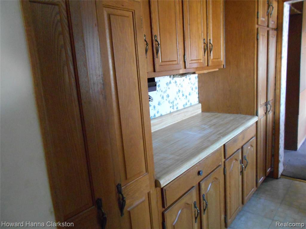 49 Cloverport Avenue Rochester Hills, MI 48307 - Photo 4 of 13