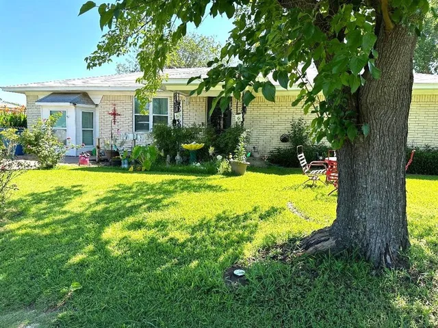 $157,900 | 507 South Colorado Street, Whitney, TX 76692