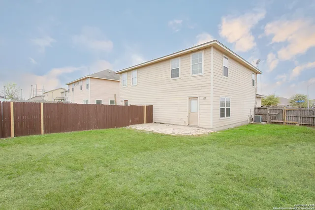 $1,500 | 1402 Dry Eagle, San Antonio, TX 78245