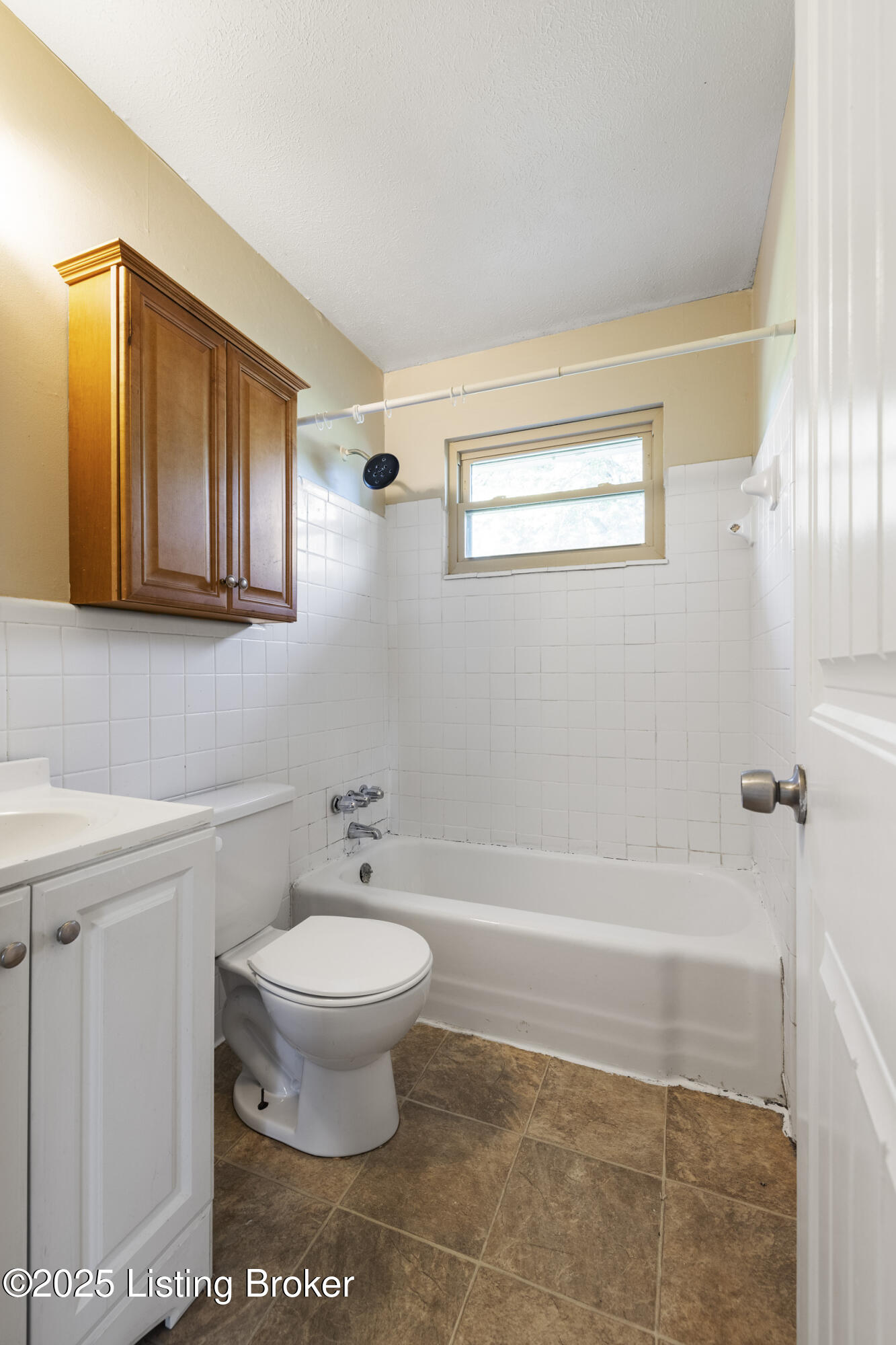 8816 Moody Road Louisville, KY 40219 - Photo 27 of 36 3U8A3655